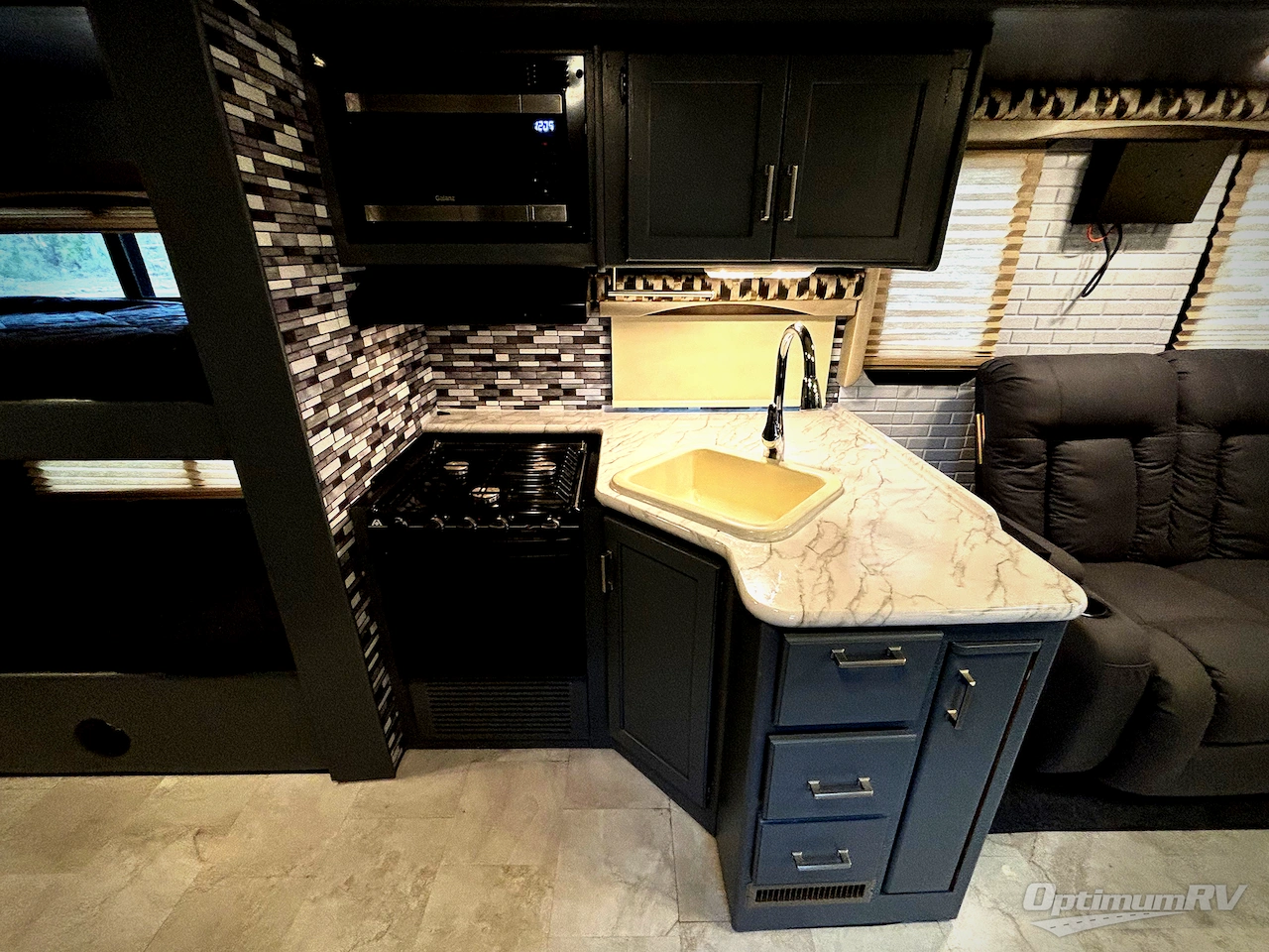 2016 Thor ACE 30.2 Photo 6