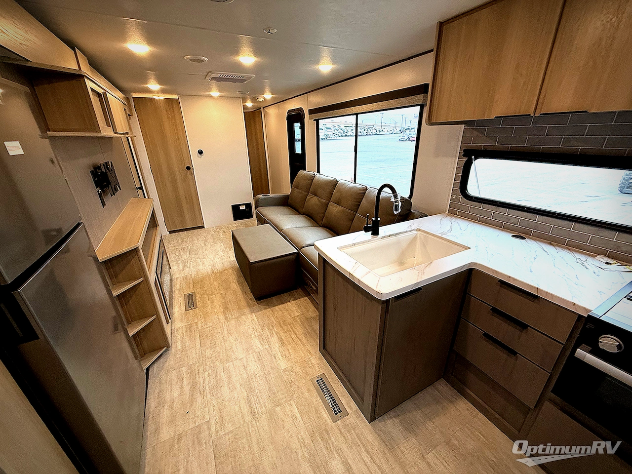 2025 Dutchmen Kodiak Ultra-Lite 308BHSL Photo 6