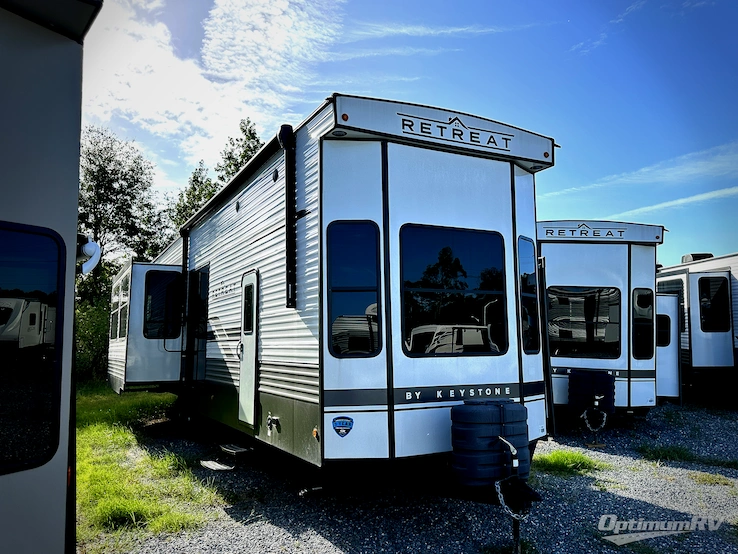 2025 Keystone Retreat 39FLFT RV Photo 1