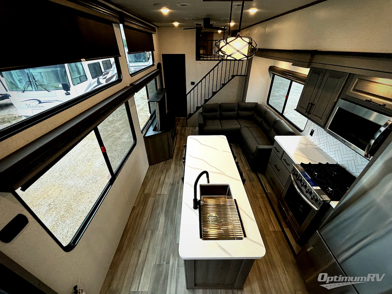 2025 Keystone Residence 40CLDL Photo 4