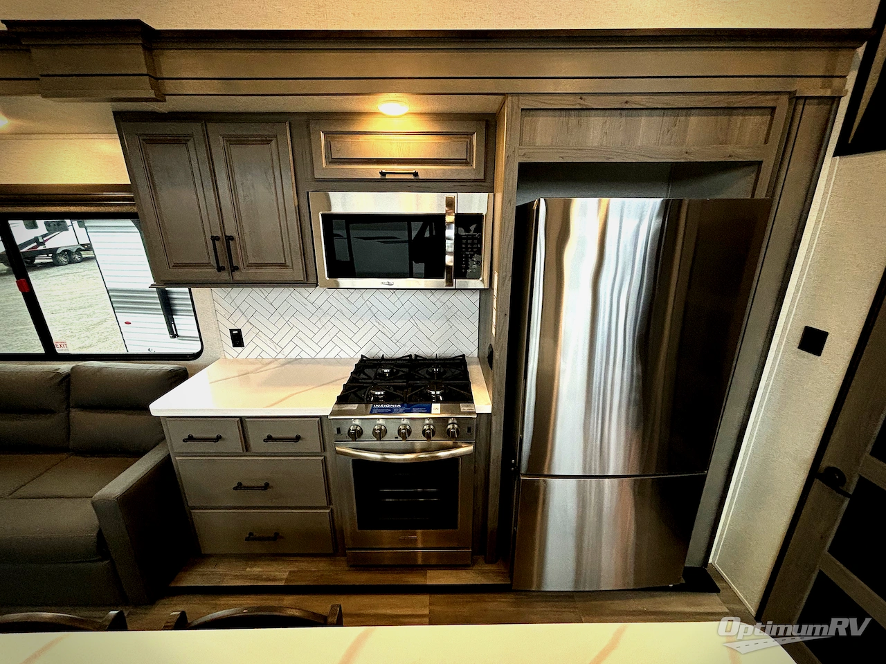 2025 Keystone Residence 40CLDL Photo 8