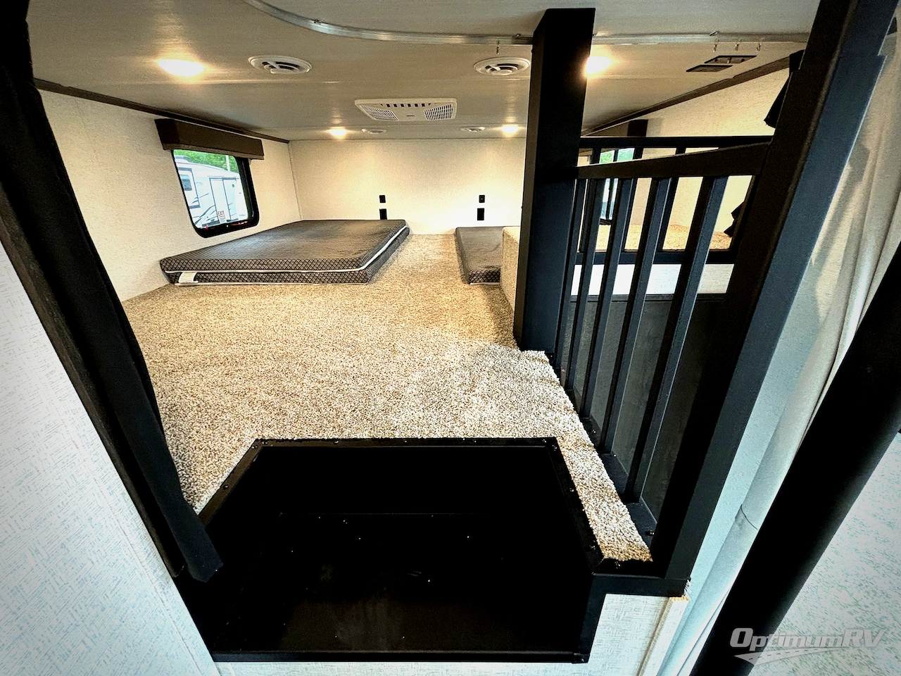 2025 Keystone Residence 40CLDL Photo 14