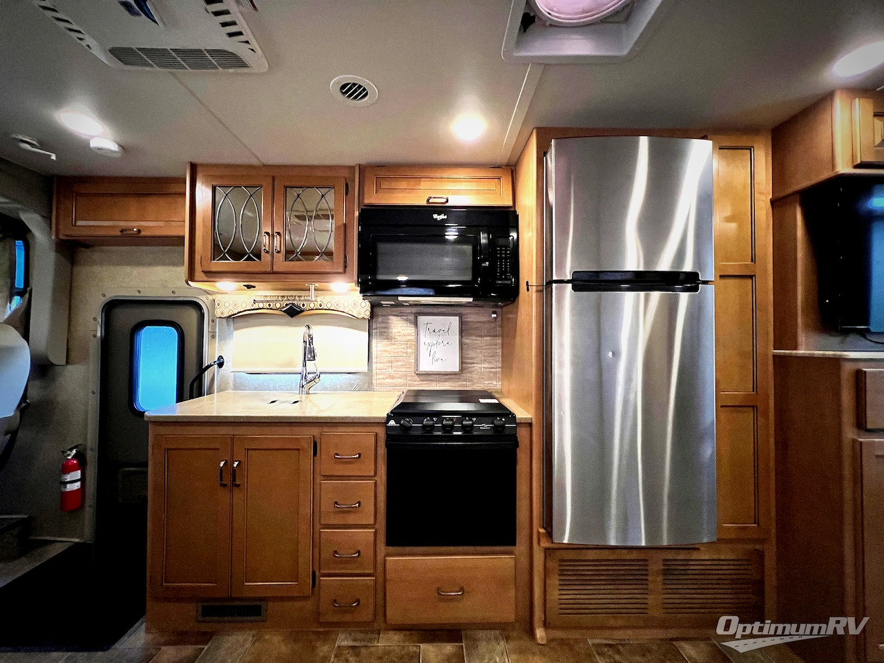 2016 Thor Hurricane 35C Photo 12