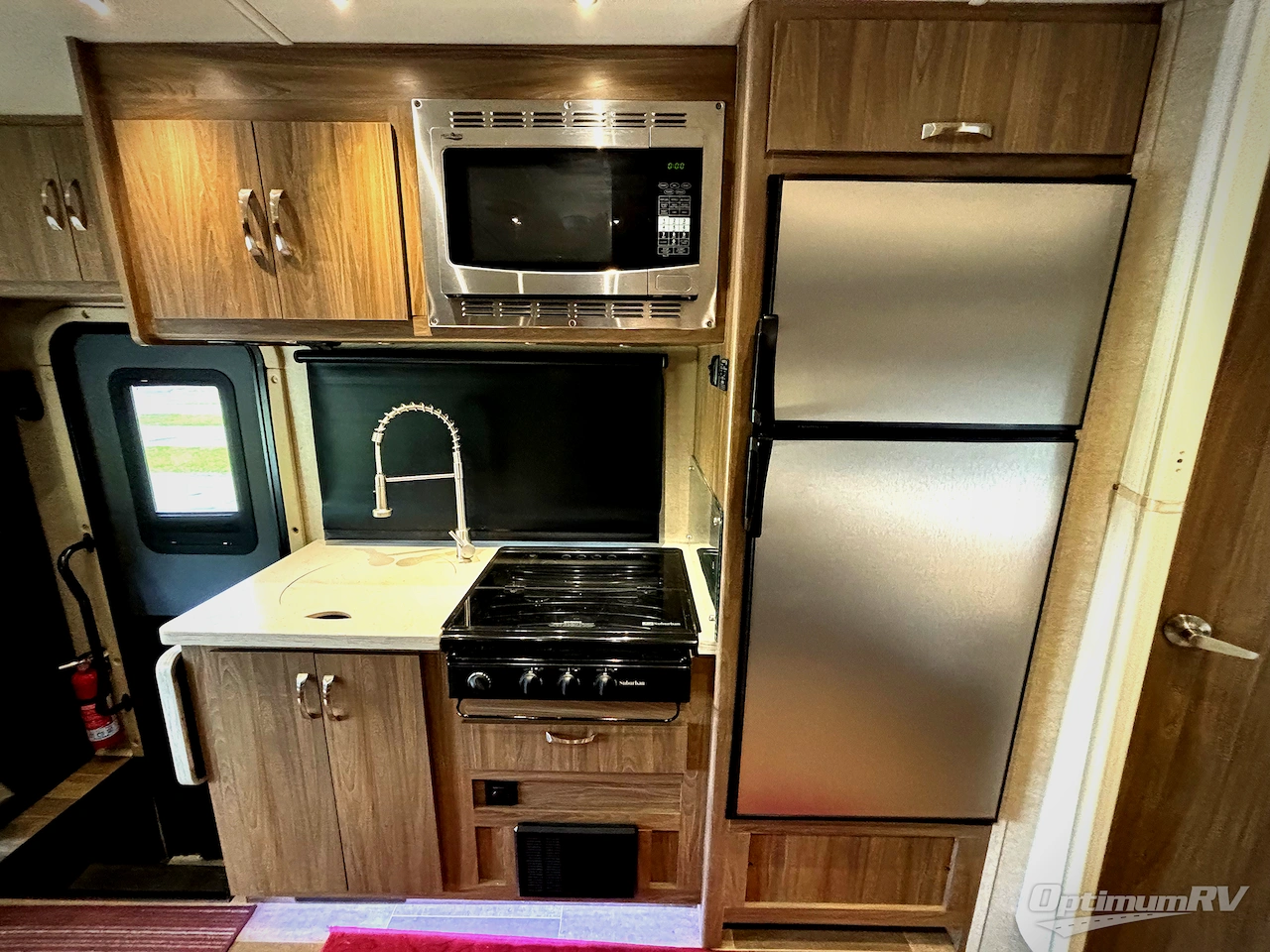 2019 Dynamax isata 3 24FW Photo 6