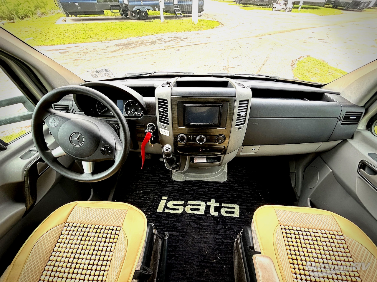 2019 Dynamax isata 3 24FW Photo 8