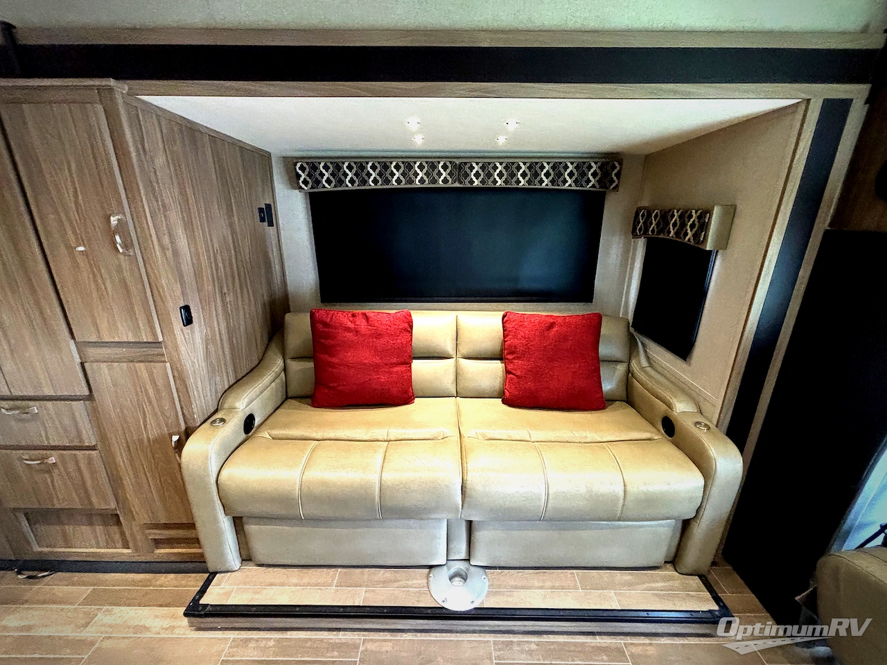 2019 Dynamax isata 3 24FW Photo 13