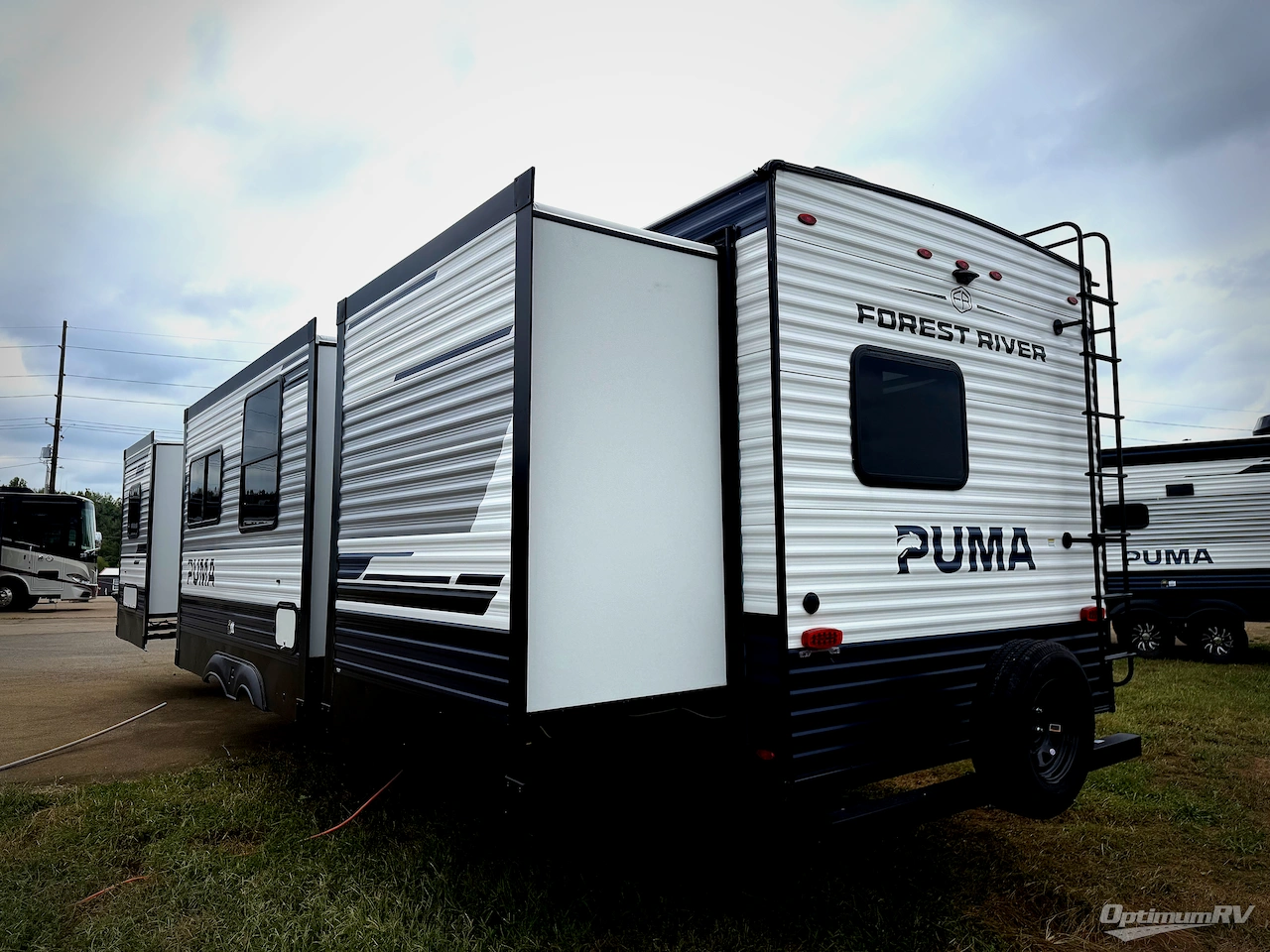 2027 Forest River Puma 32BHFS Photo 3