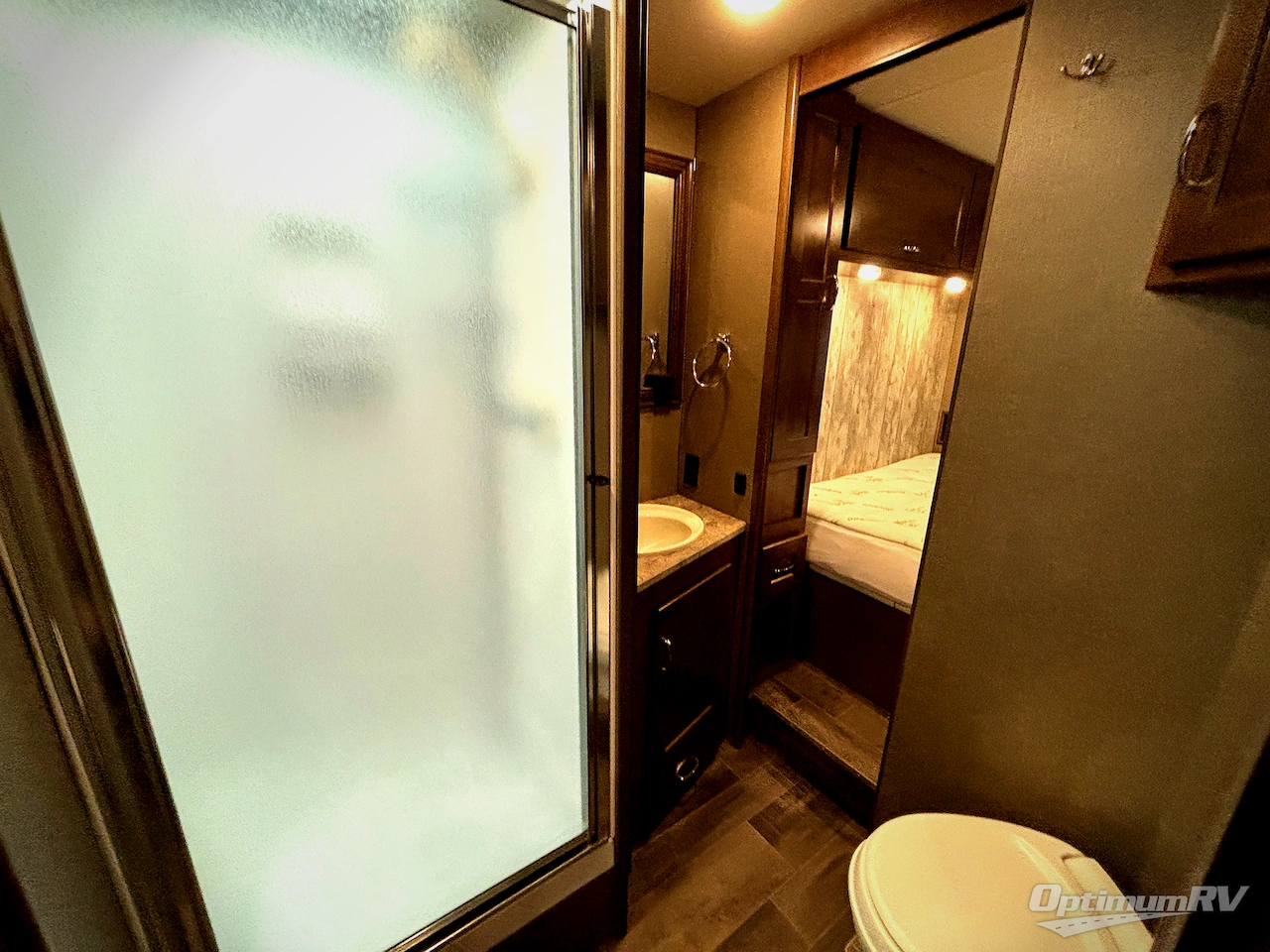 2019 Winnebago Intent 31P Photo 14