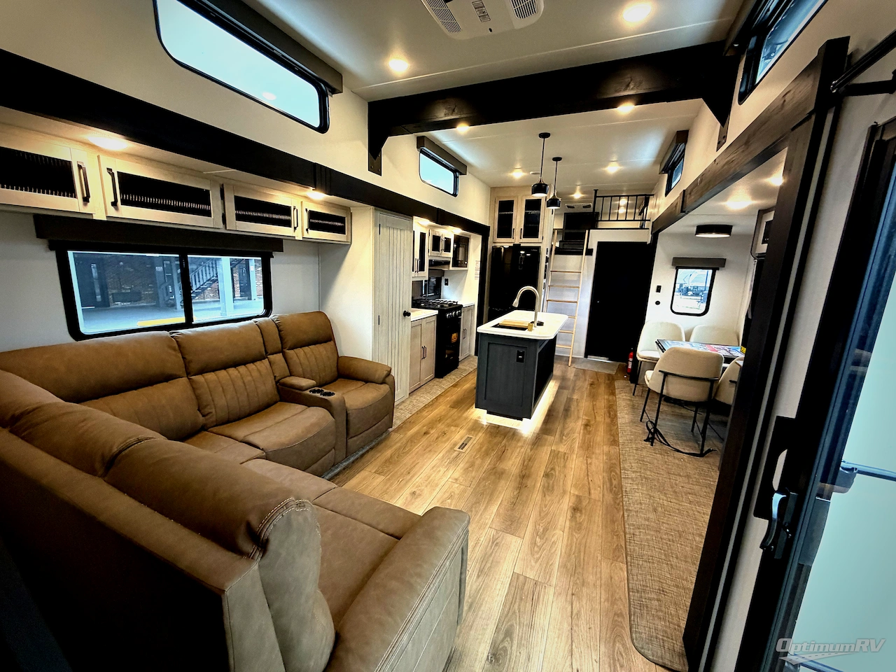 2027 Forest River Puma Vista 420LFT Photo 6