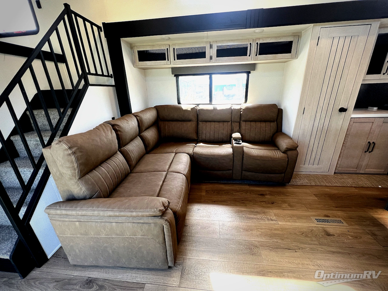 2027 Forest River Puma Vista 420LFT Photo 6