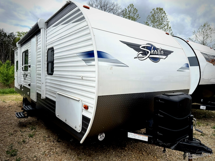 2022 Shasta Shasta 26BH RV Photo 1