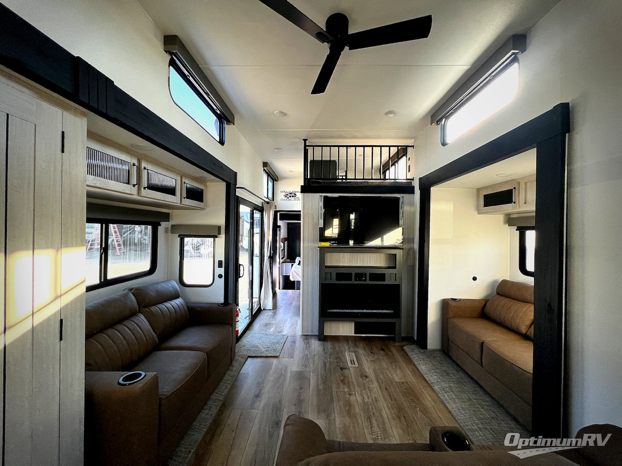 2026 Forest River Puma Vista 403LFT Photo 4