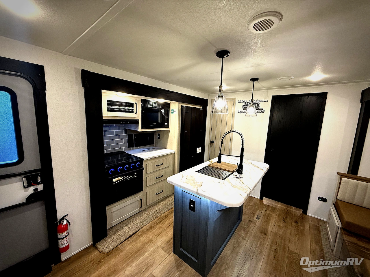 2026 Forest River Puma 32BHFS Photo 9