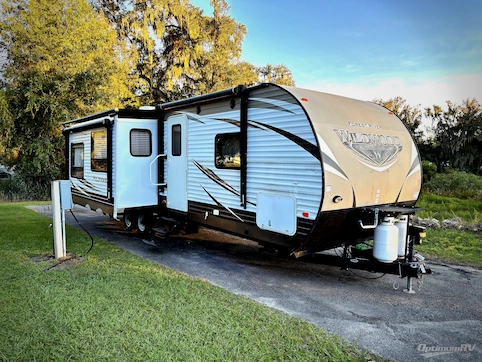 Used 2017 Forest River Wildwood 27REI Featured Photo