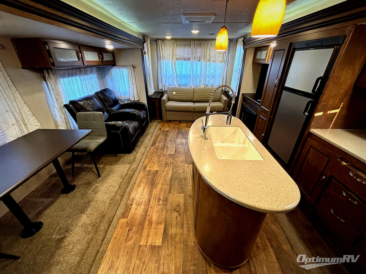 2017 Forest River Wildwood 27REI Photo 3