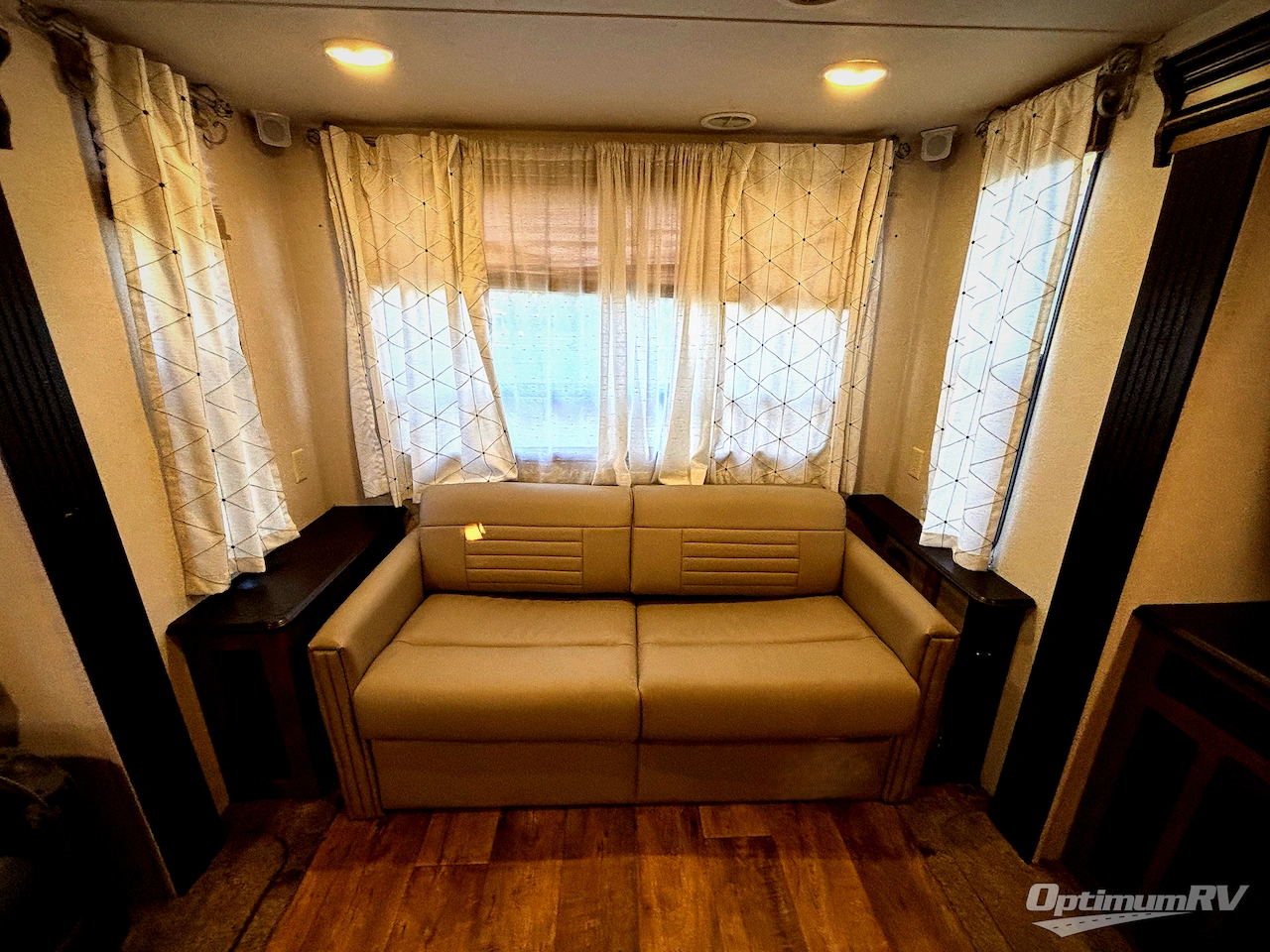 2017 Forest River Wildwood 27REI Photo 14