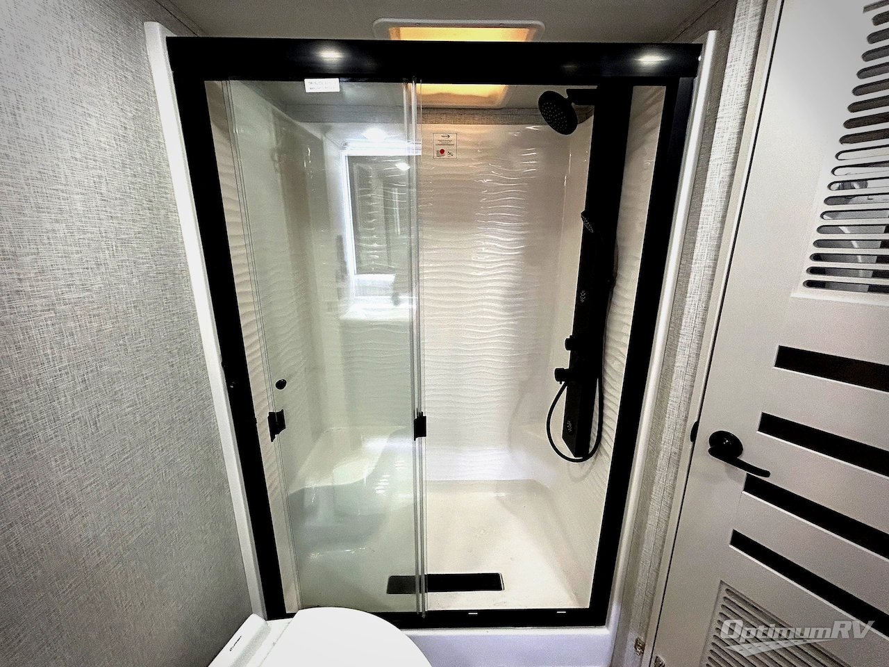 2025 Redwood Redwood 415RD Photo 12