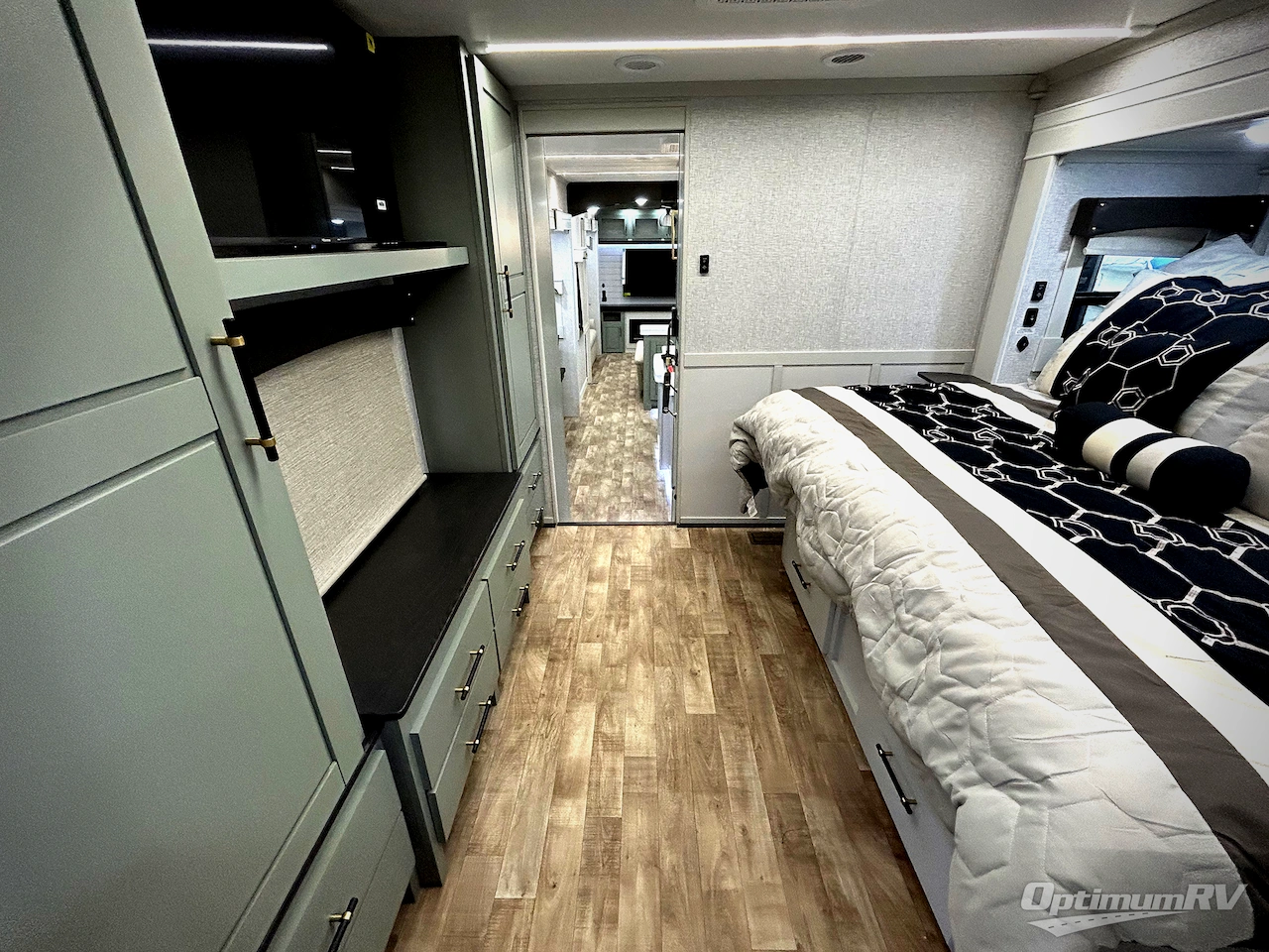 2025 Redwood Redwood 415RD Photo 13