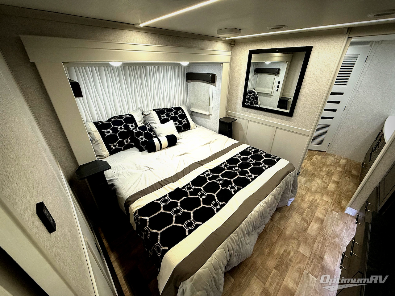 2025 Redwood Redwood 401LK Photo 22