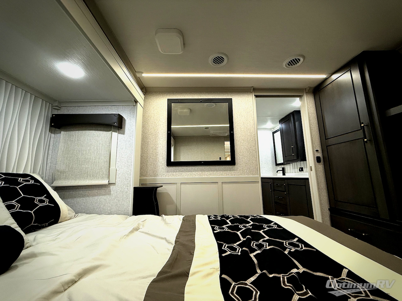 2025 Redwood Redwood 401LK Photo 23