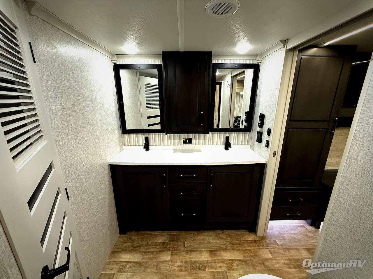 2025 Redwood Redwood 401LK Photo 26