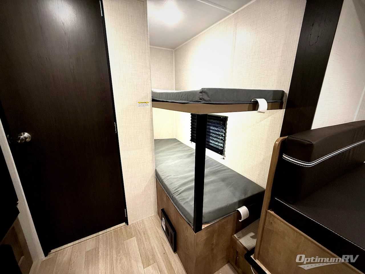 2026 Keystone Springdale Mini 1760BH Photo 11