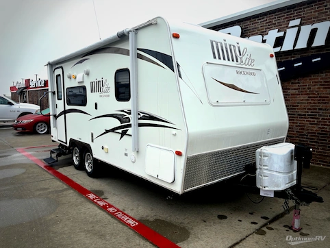 Used 2014 Forest River RV Rockwood Mini Lite 2109S Featured Photo