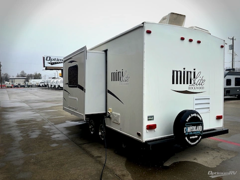 2014 Forest River Rockwood Mini Lite 2109S RV Photo 2