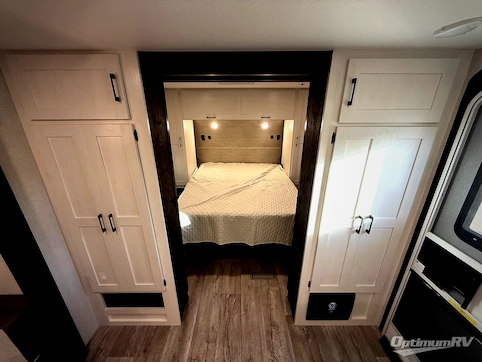 2026 Venture Sienna SA281VQB RV Photo 4