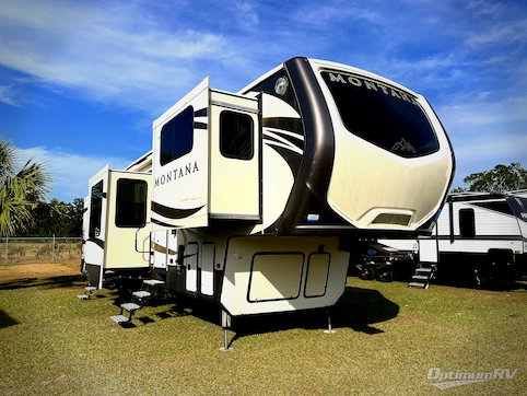 Used 2016 Keystone Montana 3711 FL Featured Photo
