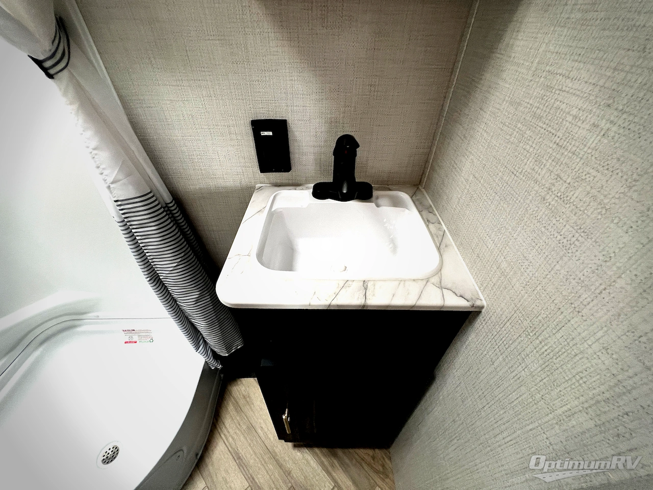 2022 Forest River Ozark 1800QS Photo 15