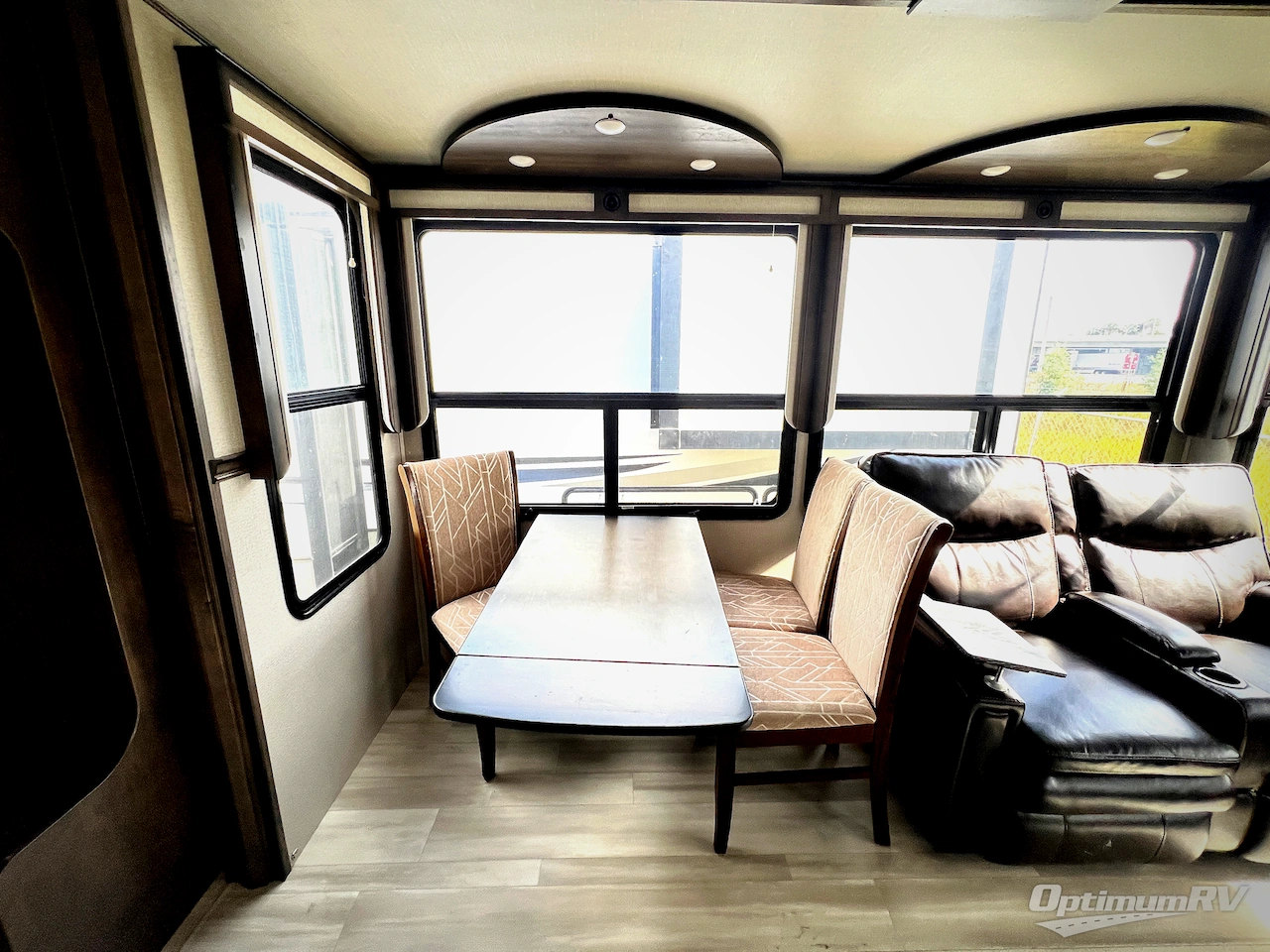 2021 Grand Design Solitude 373FB Photo 10