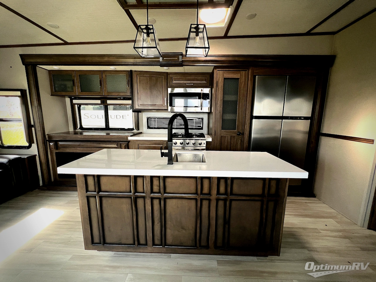 2021 Grand Design Solitude 373FB Photo 11