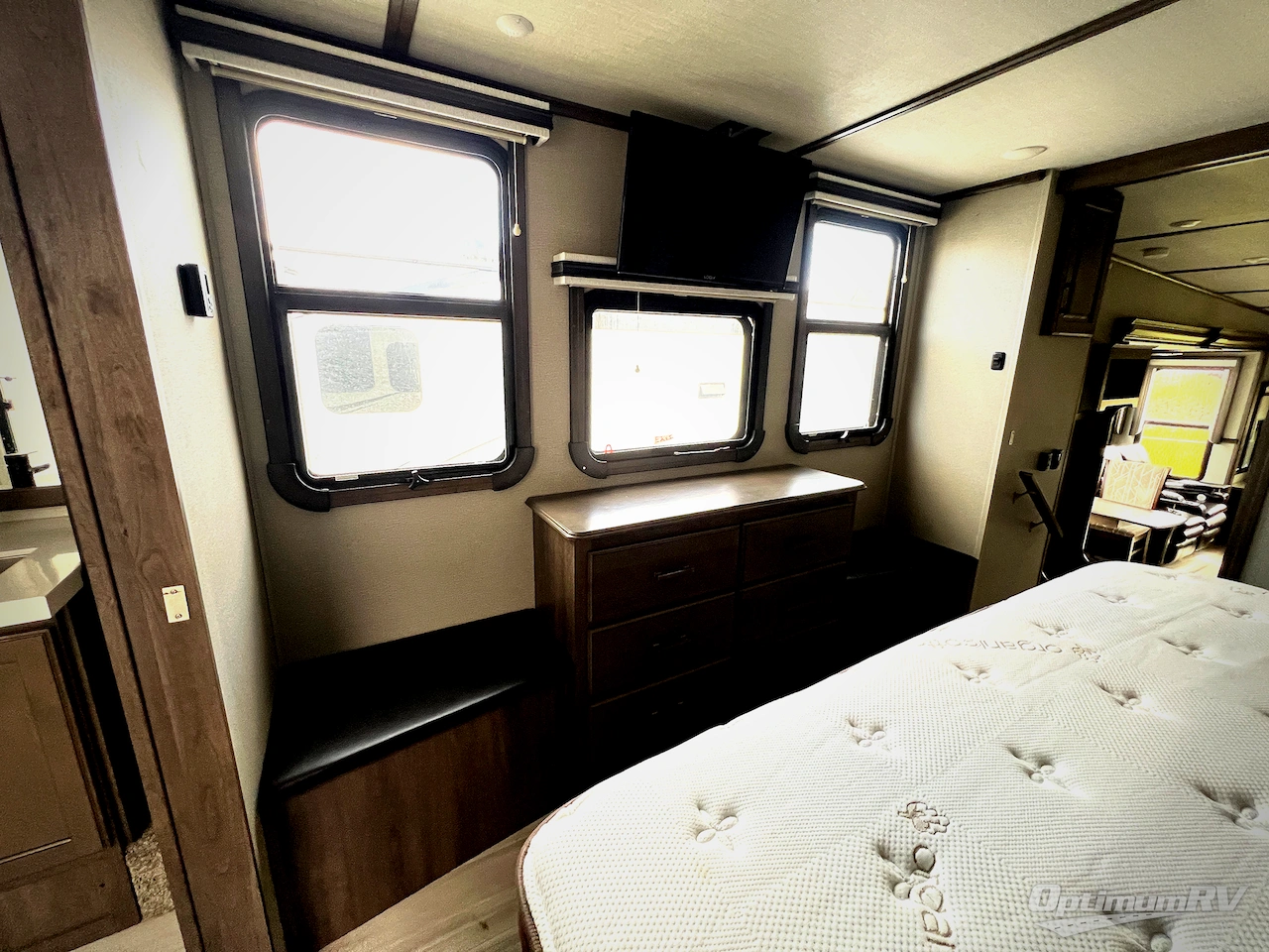 2021 Grand Design Solitude 373FB Photo 21