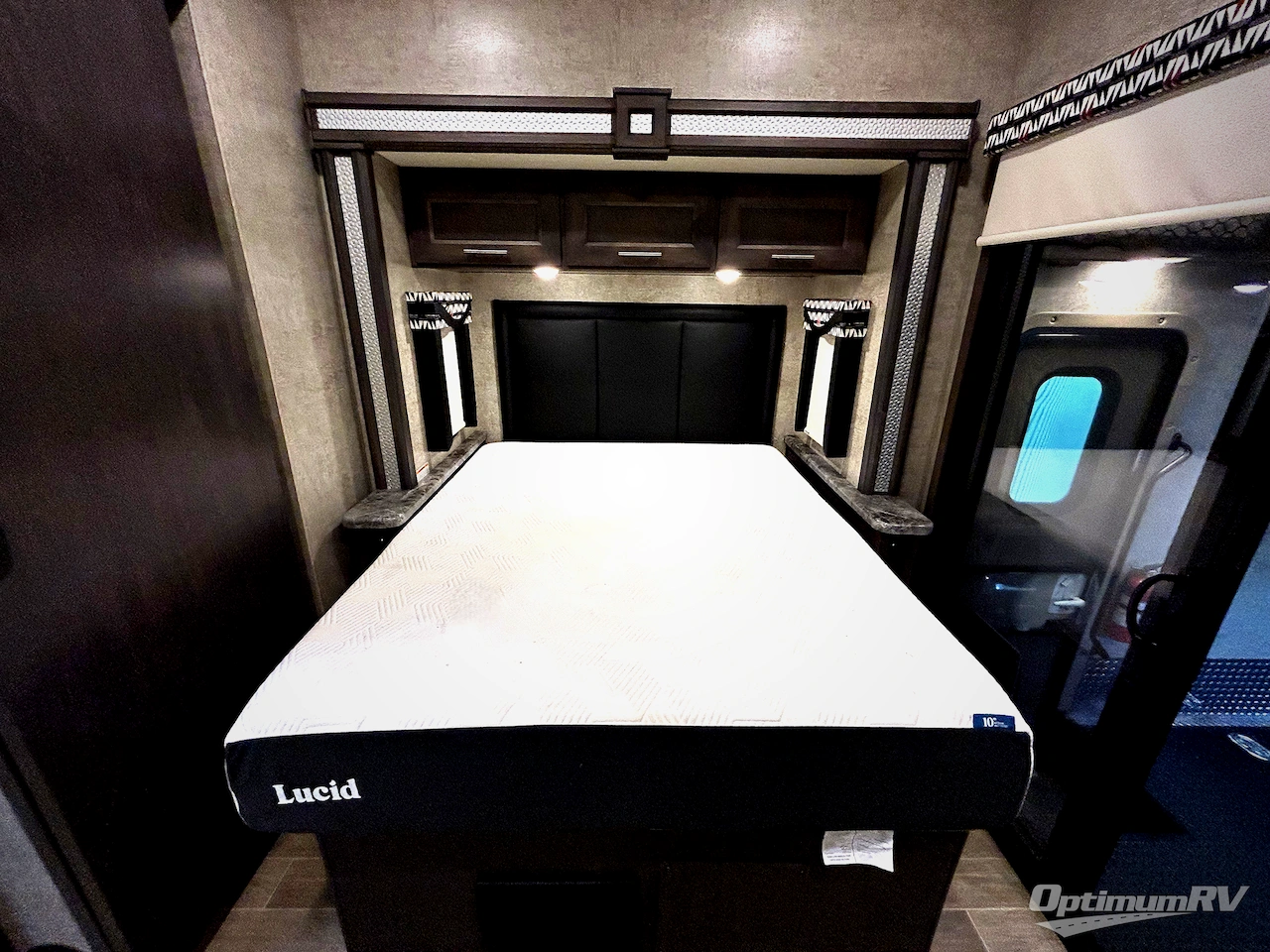 2021 Thor Outlaw 38MB Photo 17