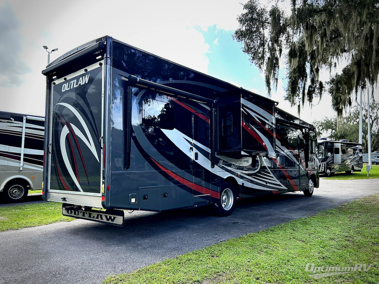 2021 Thor Outlaw 38MB Photo 2