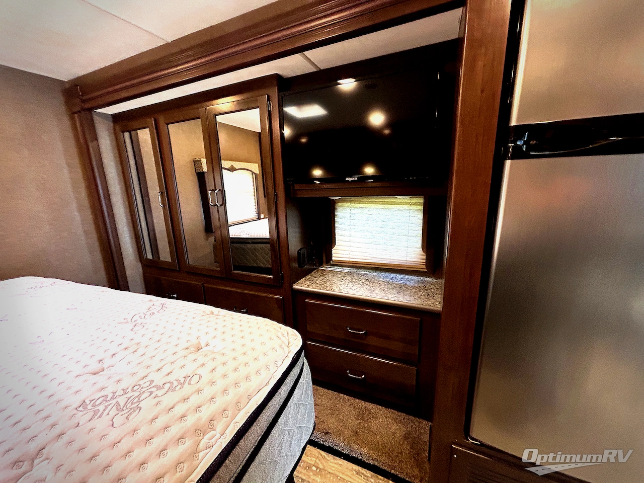 2018 Thor Hurricane 29M Photo 16