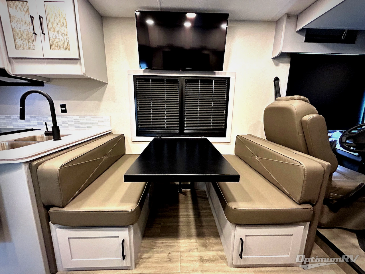 2025 Coachmen Pursuit 27XPS Photo 10