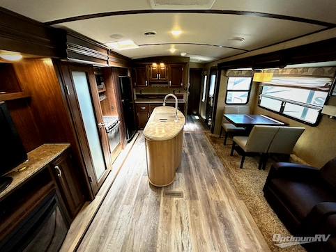 2017 Dutchmen Denali 325RL RV Photo 2