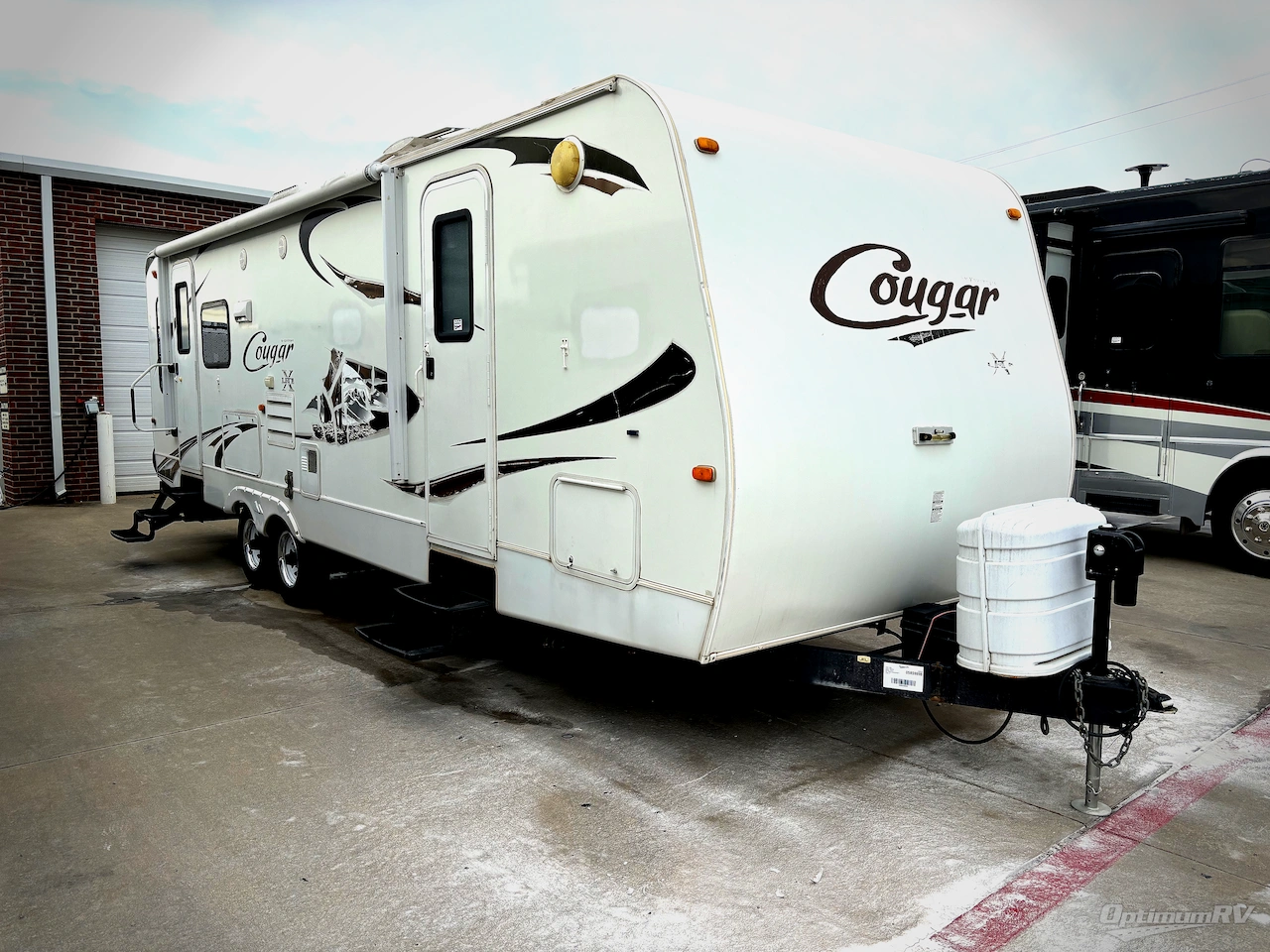 2010 Keystone Cougar X-Lite 27RLS Photo 1