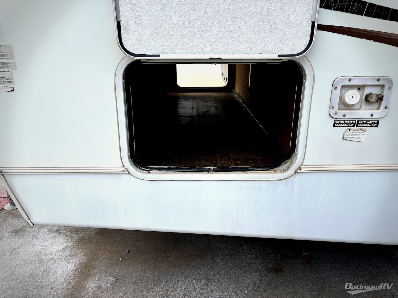 2010 Keystone Cougar X-Lite 27RLS Photo 14