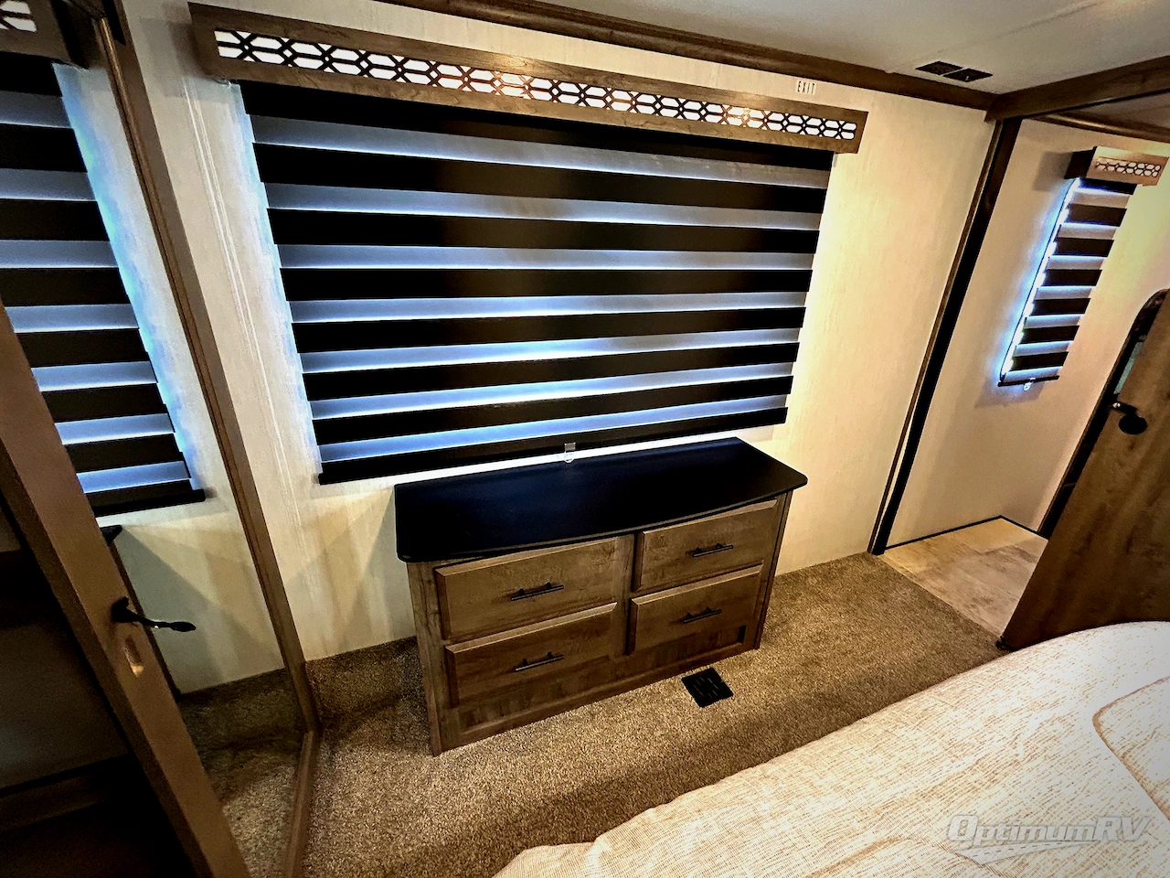 2021 Forest River Vengeance Rogue Armored VGF351G2 Photo 11