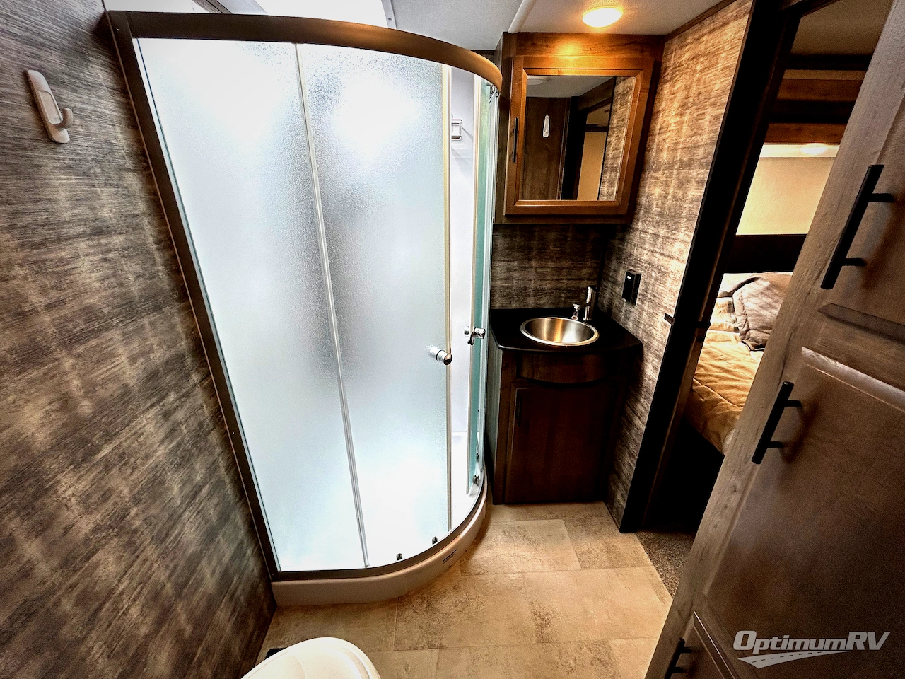 2021 Forest River Vengeance Rogue Armored VGF351G2 Photo 12