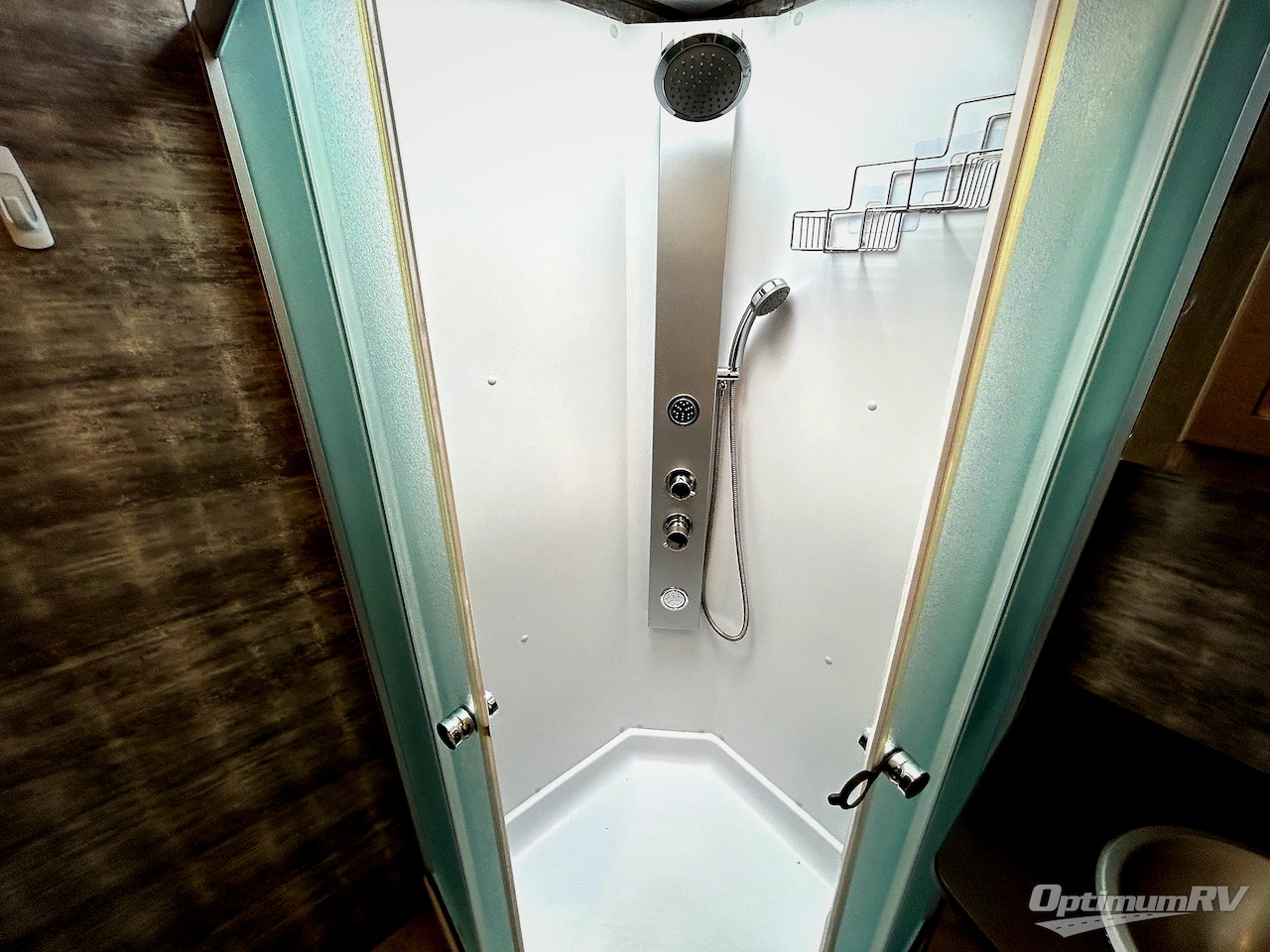 2021 Forest River Vengeance Rogue Armored VGF351G2 Photo 13