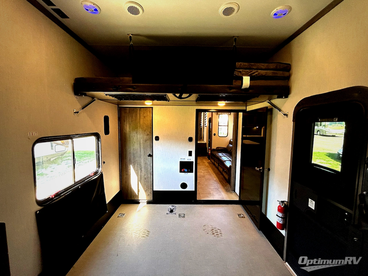 2021 Forest River Vengeance Rogue Armored VGF351G2 Photo 18