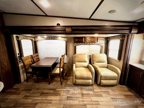 2017 Keystone Cougar X-Lite 29RES RV Photo 2