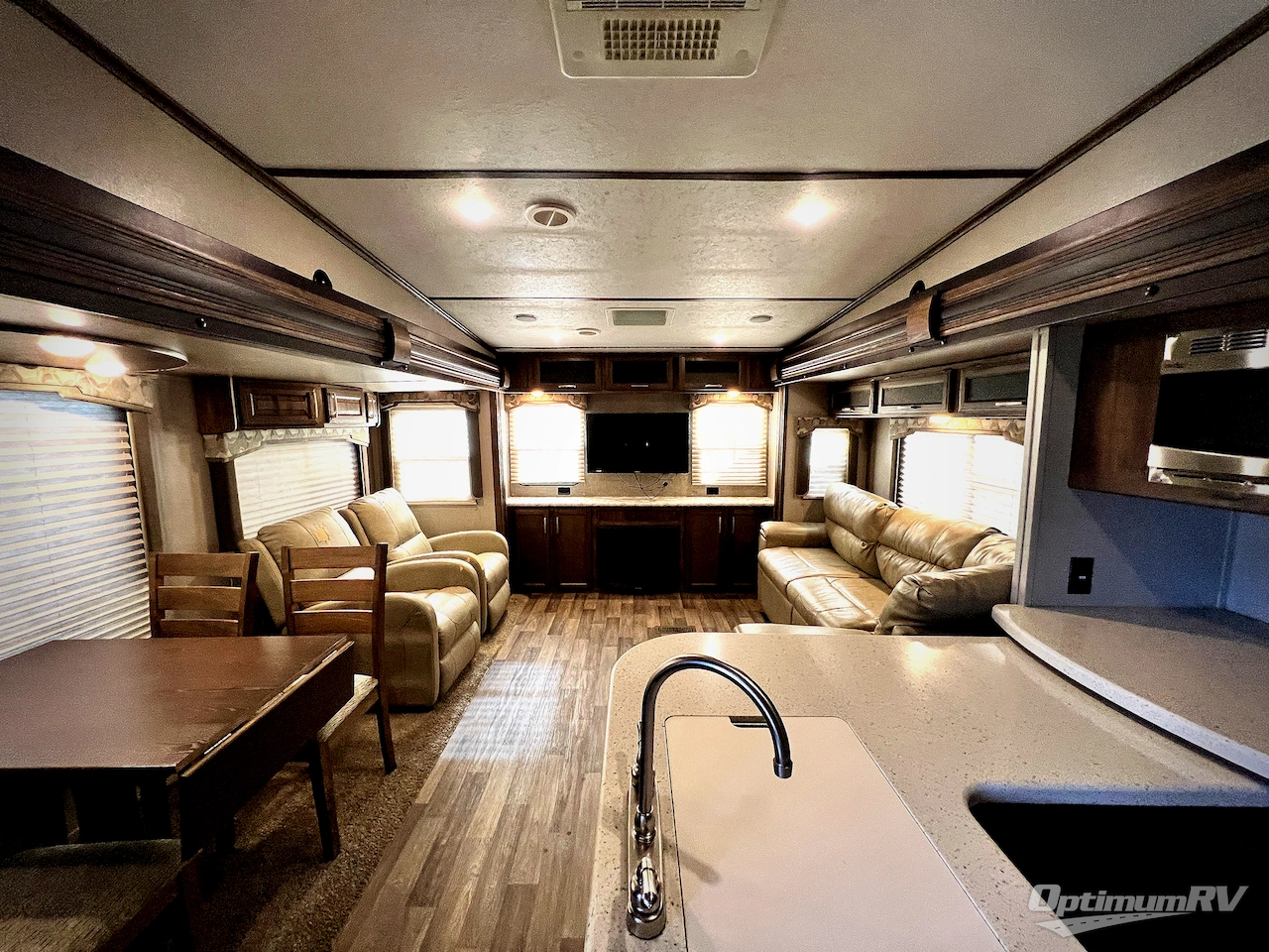 2017 Keystone Cougar X-Lite 29RES Photo 4