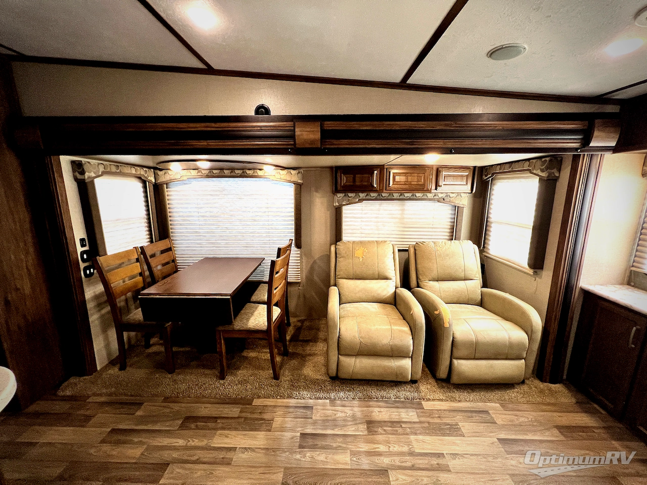 2017 Keystone Cougar X-Lite 29RES Photo 6