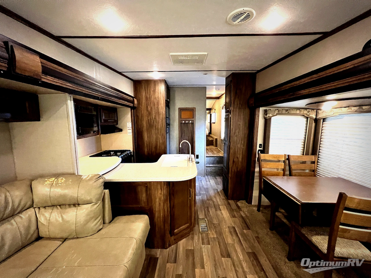 2017 Keystone Cougar X-Lite 29RES Photo 5