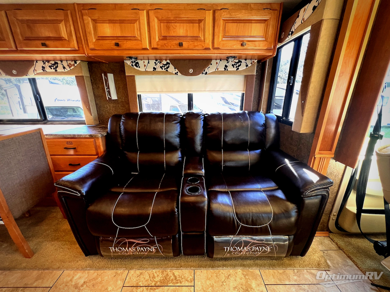 2014 Tiffin Allegro 34 TGA Photo 8